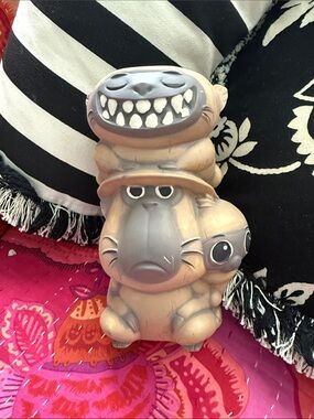 Disney club 33 exclusive Raya and the last Dragon tiki tum